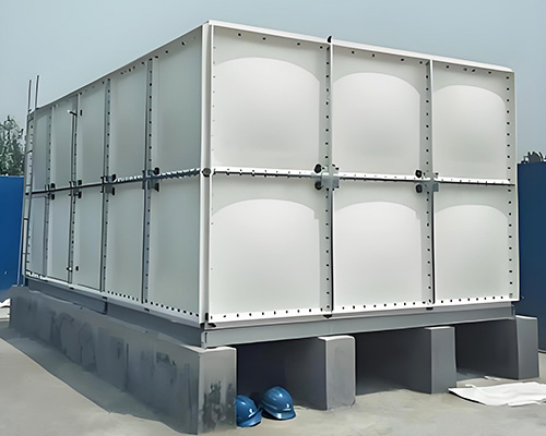 How Are FRP Water Tanks Manufactured, and What Makes Them So Strong?